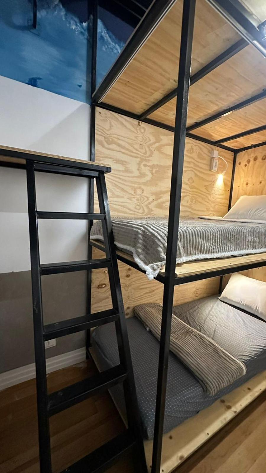 Hostel Hug Brasil 库里提巴 外观 照片