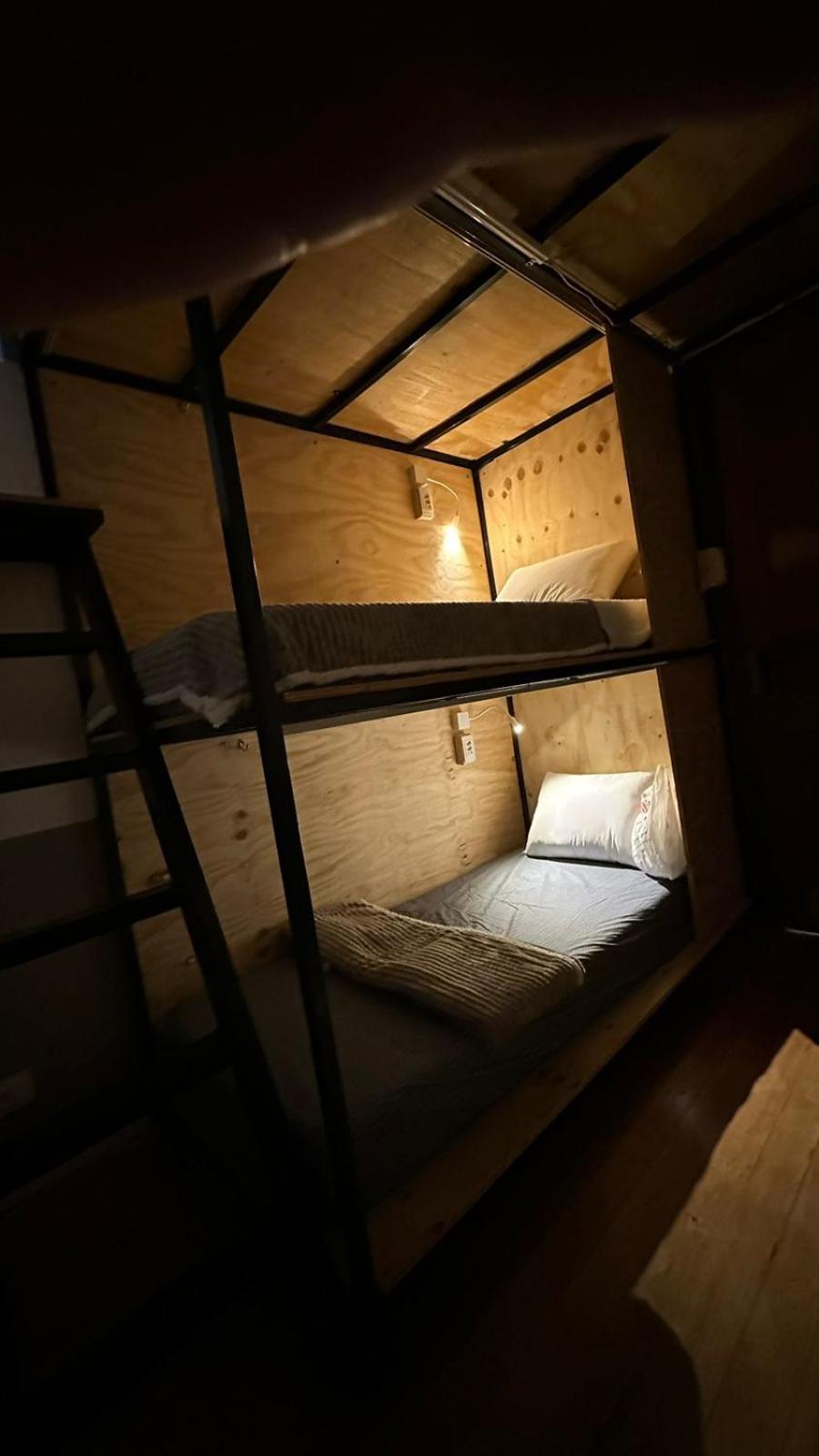 Hostel Hug Brasil 库里提巴 外观 照片