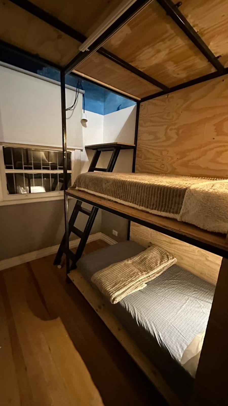 Hostel Hug Brasil 库里提巴 外观 照片