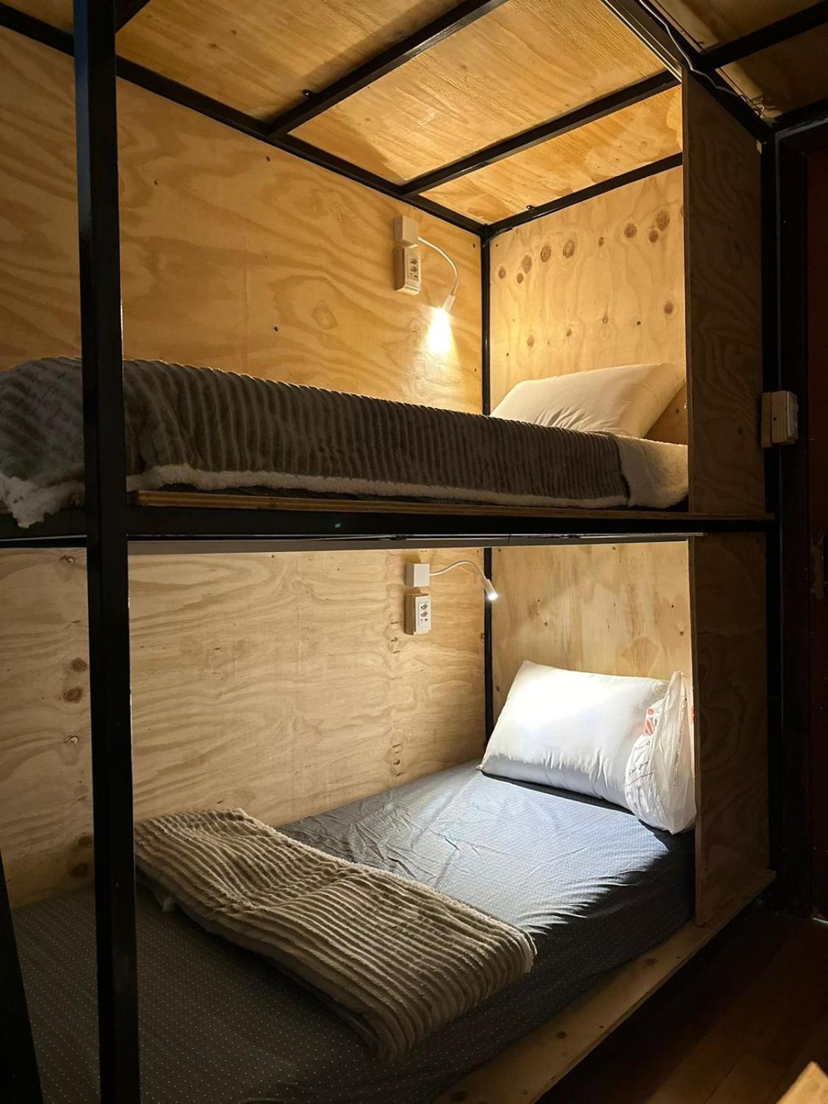 Hostel Hug Brasil 库里提巴 外观 照片